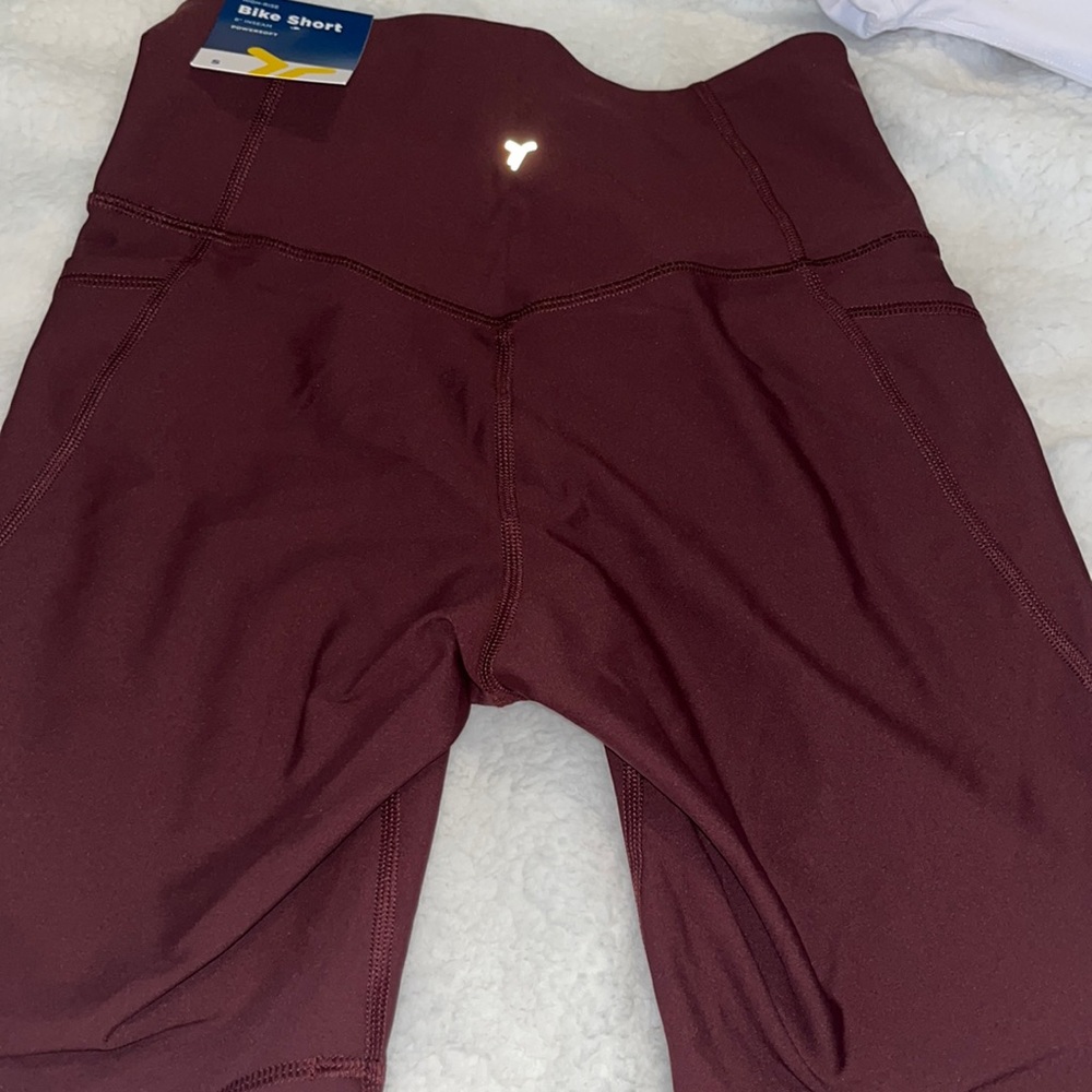 BRAND NEW!!! Old Navy bike short size small.